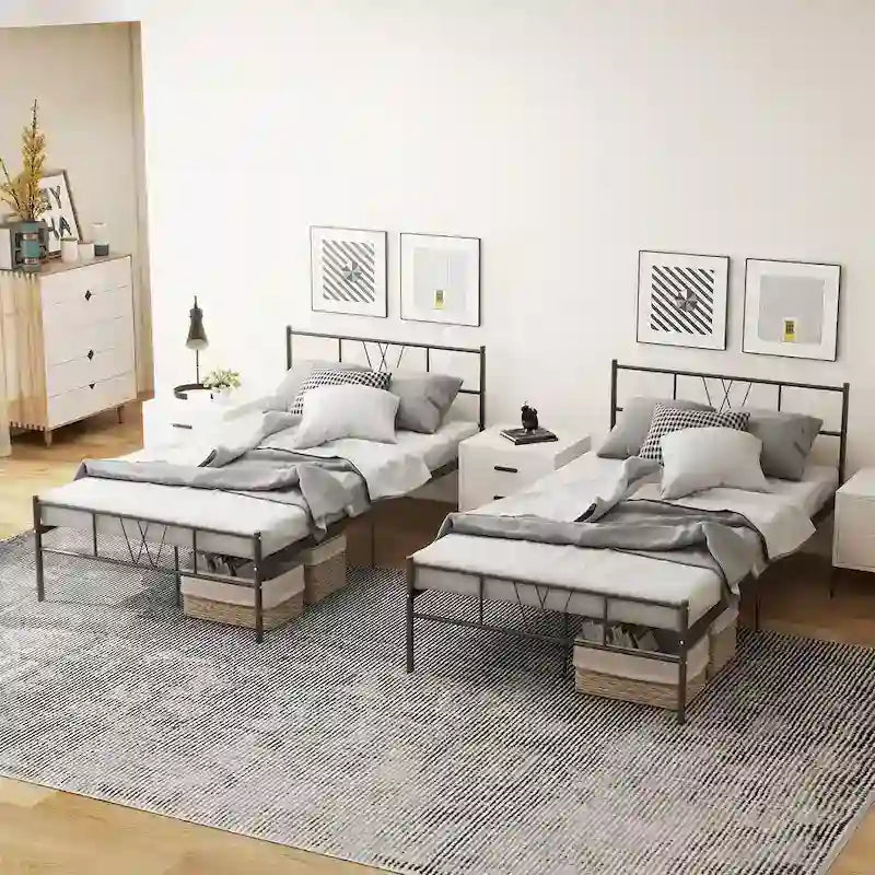 Cadre de lit plateforme en métal noir avec tête et pied de lit — Lit simple/double/queen/king size