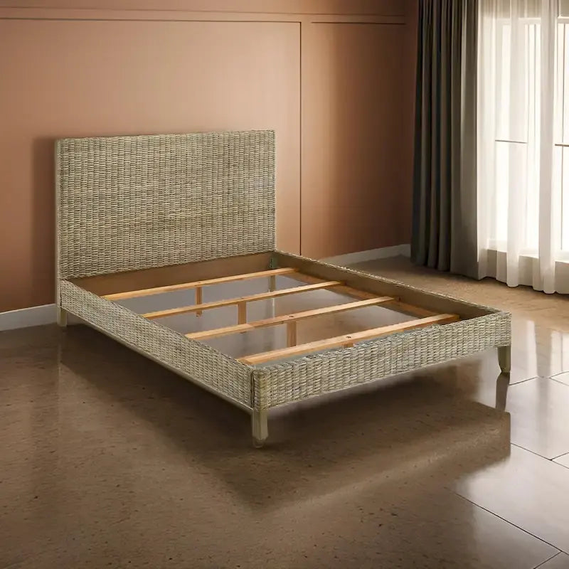 Lit plateforme King en rotin tressé gris